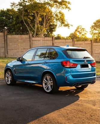 BMW-X5-4.4 V8 TURBO GASOLINA M AUTOMATICO BMW-X5-2017