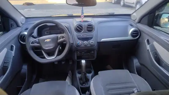 CHEVROLET-AGILE-2013