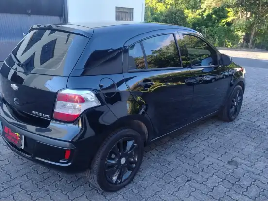 CHEVROLET-AGILE-1.4 MPFI LTZ 8V FLEX 4P MANUAL CHEVROLET-AGILE-2013