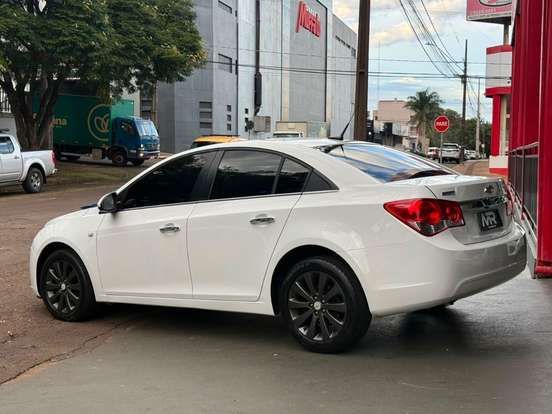 CHEVROLET-CRUZE-2013