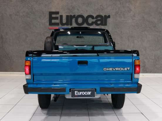 CHEVROLET-D20-1985