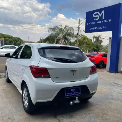 CHEVROLET-ONIX-2017