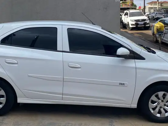 CHEVROLET-ONIX-1.0 MPFI LT 8V FLEX 4P MANUAL CHEVROLET-ONIX-2017