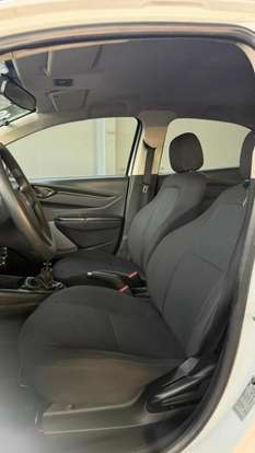 CHEVROLET-ONIX-2018