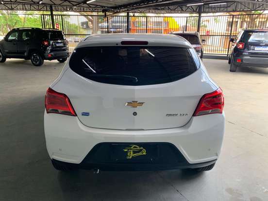 CHEVROLET-ONIX-1.4 MPFI LTZ 8V FLEX 4P AUTOMÁTICO CHEVROLET-ONIX-2016