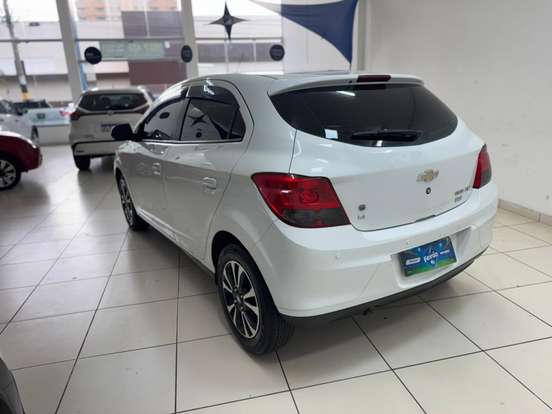CHEVROLET-ONIX-2014