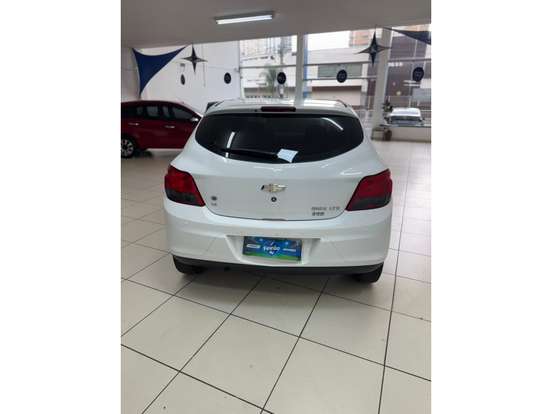 CHEVROLET-ONIX-2014