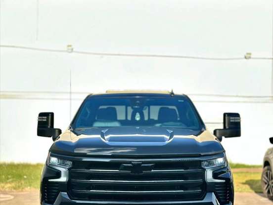 CHEVROLET-SILVERADO-5.3 V8 GASOLINA 1500 HIGH COUNTRY 4X4 AUTOMÁTICO CHEVROLET-SILVERADO-2023