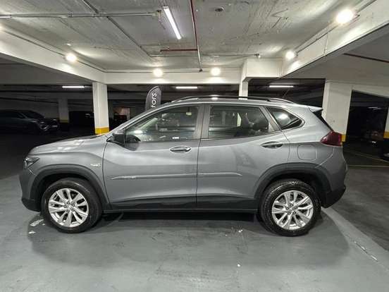 CHEVROLET-TRACKER-2023