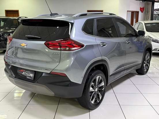 CHEVROLET-TRACKER-2024