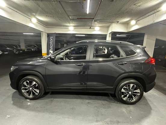 CHEVROLET-TRACKER-2023