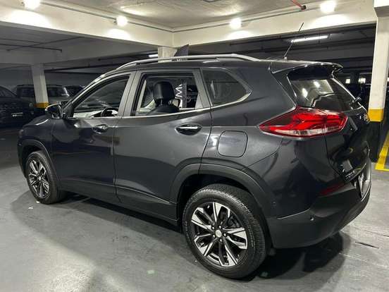 CHEVROLET-TRACKER-2023