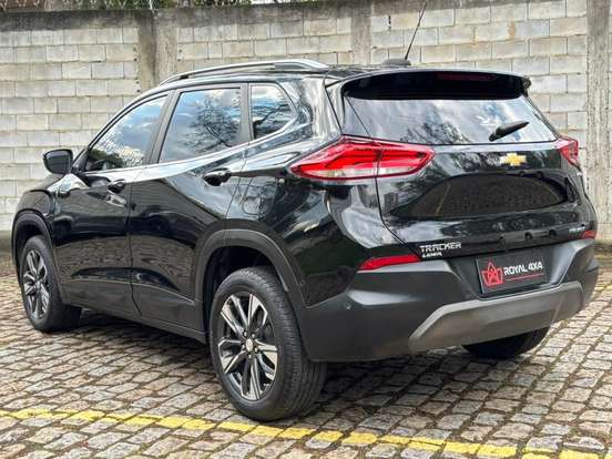 CHEVROLET-TRACKER-2023