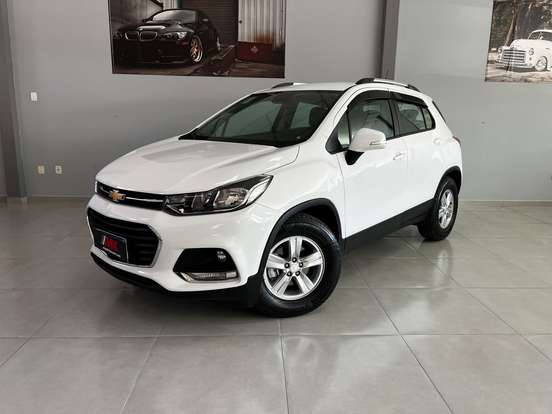 CHEVROLET-TRACKER-2018