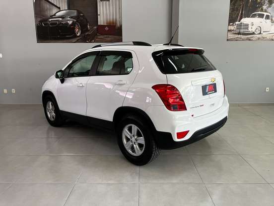 CHEVROLET-TRACKER-2018