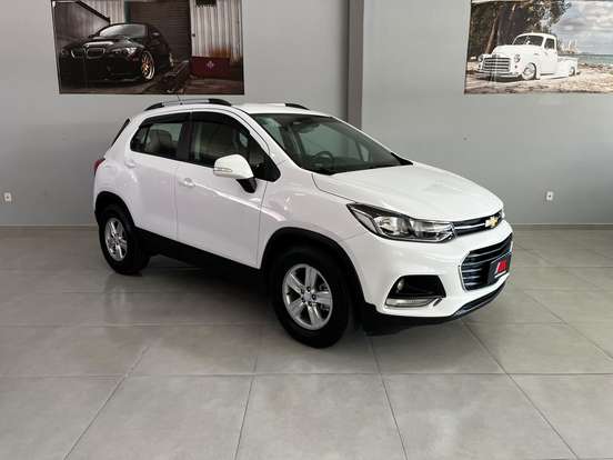 CHEVROLET-TRACKER-2018