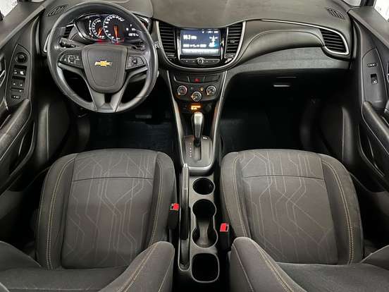CHEVROLET-TRACKER-2018