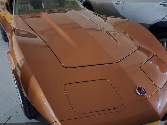 CHEVROLET-CORVETTE-5.7 V8 GASOLINA STINGRAY TARGA AUTOMÁTICO CHEVROLET-CORVETTE-1975