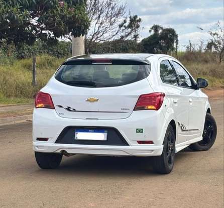 CHEVROLET-ONIX-1.4 MPFI EFFECT 8V FLEX 4P MANUAL CHEVROLET-ONIX-2019