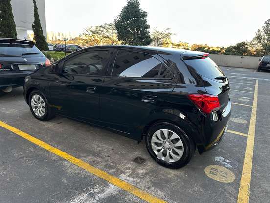 CHEVROLET-ONIX-2017