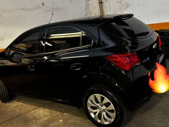CHEVROLET-ONIX-1.4 MPFI LT 8V FLEX 4P AUTOMÁTICO CHEVROLET-ONIX-2017