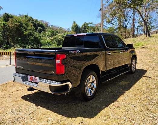 CHEVROLET-SILVERADO-2022