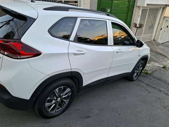 CHEVROLET-TRACKER-2021