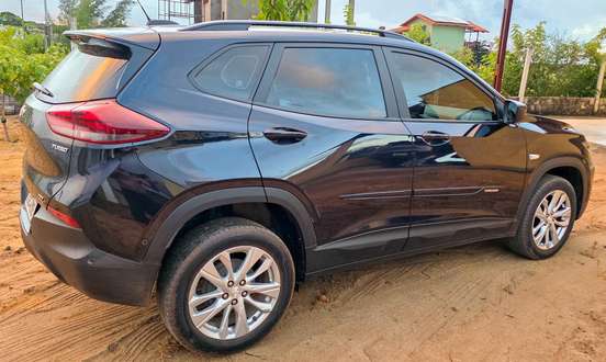 CHEVROLET-TRACKER-2023