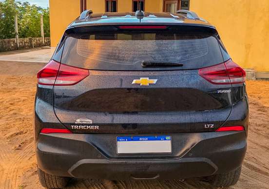 CHEVROLET-TRACKER-2023