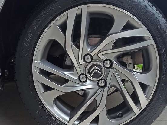 CITROËN-C4 LOUNGE-1.6 EXCLUSIVE 16V TURBO GASOLINA 4P AUTOMÁTICO CITROËN-C4 LOUNGE-2013