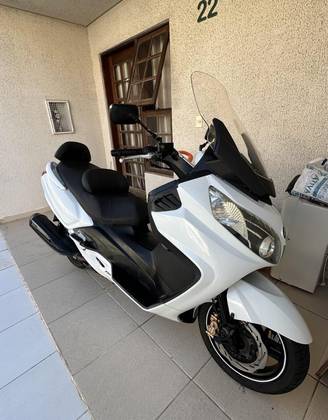 DAFRA MAXSYM 400i 