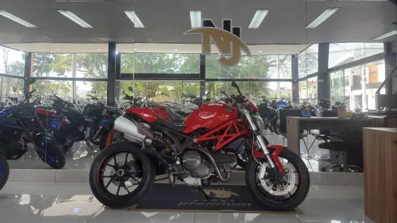 DUCATI MONSTER 796 DUCATI MONSTER 796