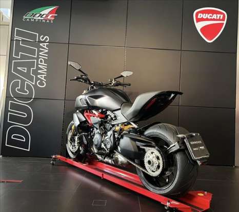 DUCATI-DIAVEL 1260 S-2023