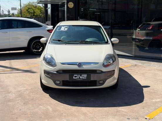 FIAT-PUNTO-1.6 ESSENCE 16V FLEX 4P AUTOMATIZADO FIAT-PUNTO-2015