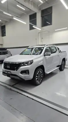 FIAT TITANO 2.2 TURBO DIESEL RANCH 4X4 AT8 FIAT TITANO 2.2 TURBO DIESEL RANCH 4X4 AT8