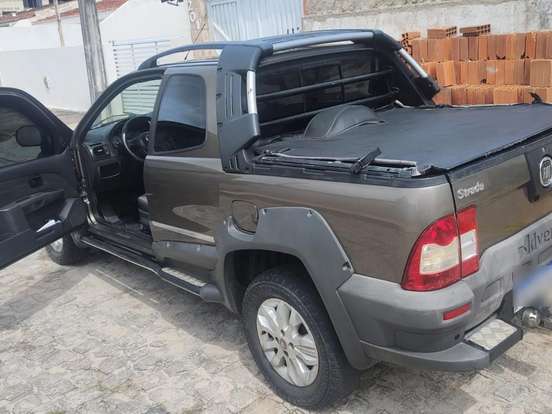 FIAT-STRADA-1.8 MPI ADVENTURE CD 16V FLEX 2P AUTOMÁTICO FIAT-STRADA-2013