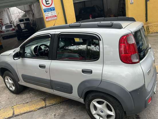 FIAT-UNO-1.4 EVO ATTRACTIVE 8V FLEX 4P MANUAL FIAT-UNO-2011