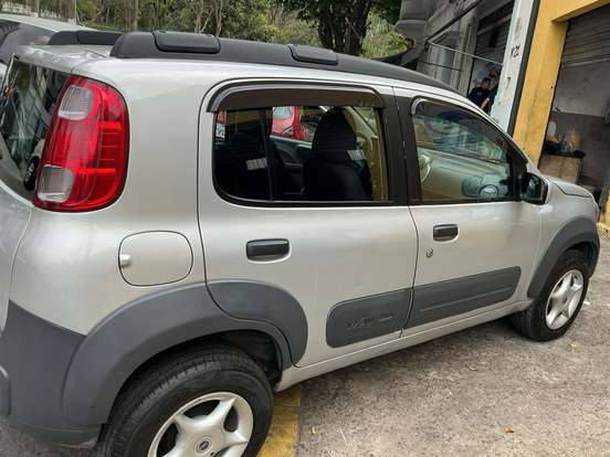 FIAT-UNO-1.4 EVO ATTRACTIVE 8V FLEX 4P MANUAL FIAT-UNO-2011