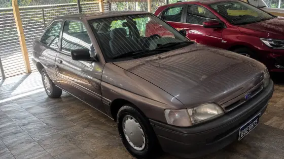 FORD ESCORT 1.6 GL 8V GASOLINA 2P MANUAL FORD ESCORT 1.6 GL 8V GASOLINA 2P MANUAL