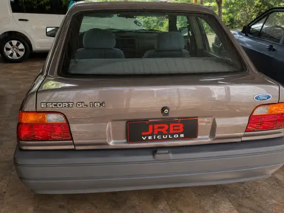FORD-ESCORT-1.6 GL 8V GASOLINA 2P MANUAL FORD-ESCORT-1995