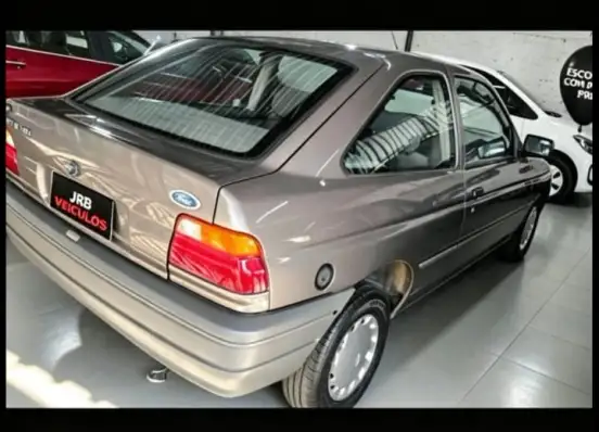FORD-ESCORT-1995