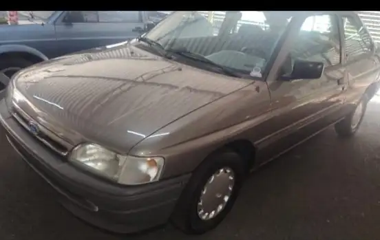 FORD-ESCORT-1995