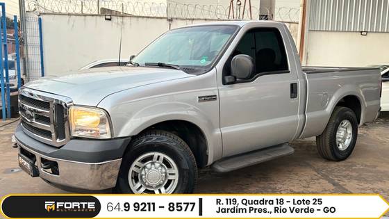 FORD F-250 3.9 XLT MAX POWER 4X2 CD DIESEL 4P MANUAL