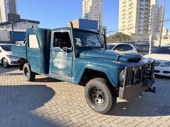 FORD-F-75-2.3 4X4 PICK-UP MANUAL FORD-F-75-1975