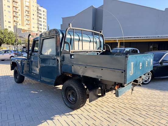 FORD-F-75-2.3 4X4 PICK-UP MANUAL FORD-F-75-1975