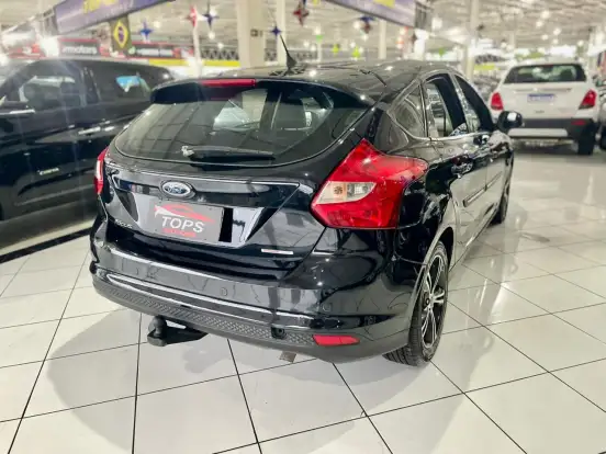 FORD-FOCUS-1.6 SE 16V FLEX 4P POWERSHIFT FORD-FOCUS-2014