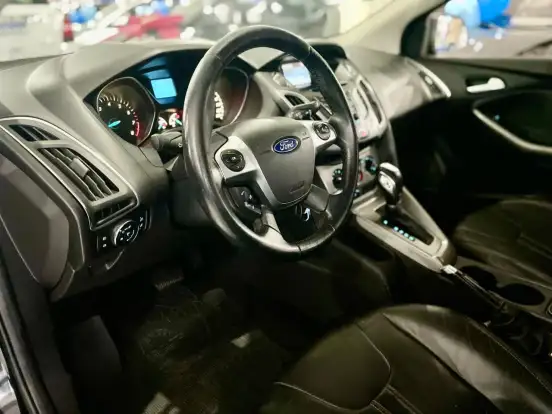 FORD-FOCUS-1.6 SE 16V FLEX 4P POWERSHIFT FORD-FOCUS-2014