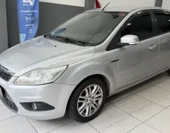 FORD FOCUS 2.0 GLX SEDAN 16V FLEX 4P AUTOMÁTICO FORD FOCUS 2.0 GLX SEDAN 16V FLEX 4P AUTOMÁTICO