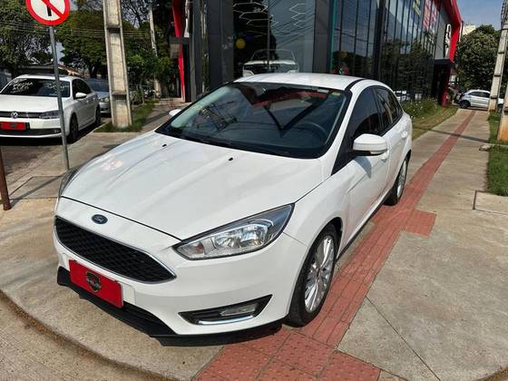 FORD FOCUS 2.0 SE PLUS 16V FLEX 4P POWERSHIFT