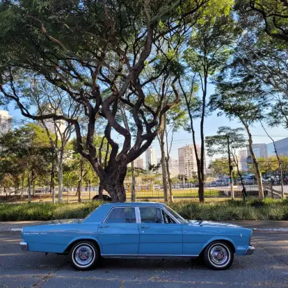 FORD-GALAXIE-1967